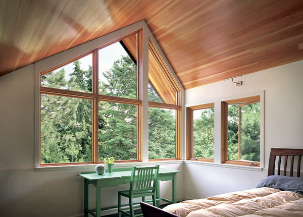 Установка нестандартных окон в коттедже в Фрязино